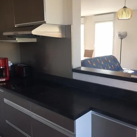 Confort Avec Parking, Proche Et Commerces - Fr-1-197-509 Apartment