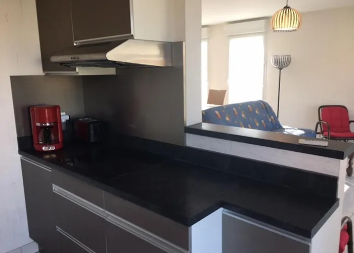 Confort Avec Parking, Proche Et Commerces - Fr-1-197-509 דירה