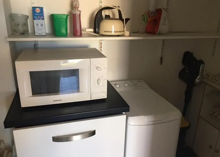 Confort Avec Parking, Proche Et Commerces - Fr-1-197-509 דירה *