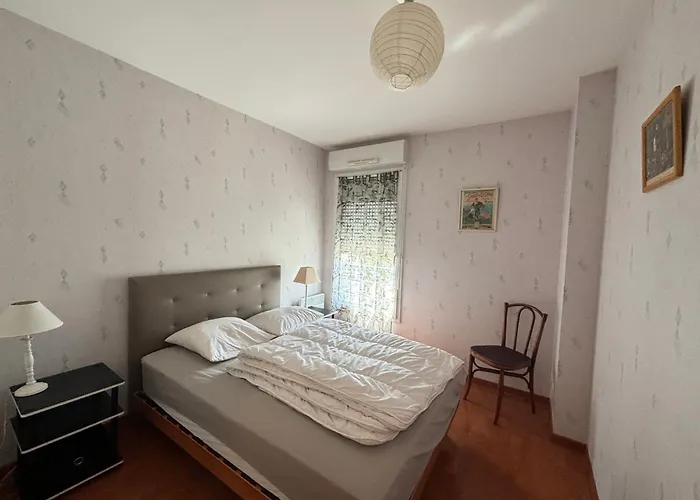 דירה Confort Avec Parking, Proche Et Commerces - Fr-1-197-509